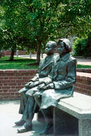 [photo, statues of two children at Thurgood Marshall Memorial, Lawyers' Mall, Annapolis, Maryland]
