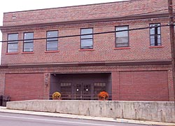[photo, District Court Building, 205 South 3rd St., Oakland, Maryland]